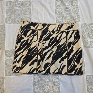 Michael by Michael Kors Linen Black and Tan Pattern Longer Mini Skirt Size 16